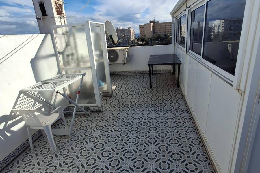 Venta - Apartamento - La Mata - Torrevieja