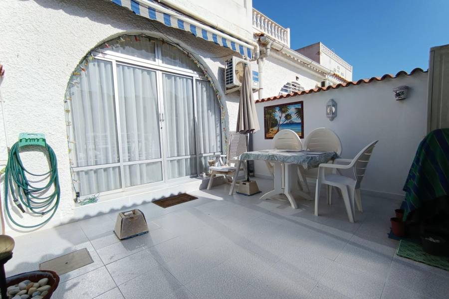 Sale - Bungalow - La Siesta - El Salado - Torreta - Torrevieja