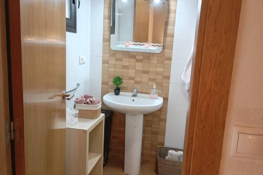 Sale - Apartment - Playa de los locos - Torrevieja