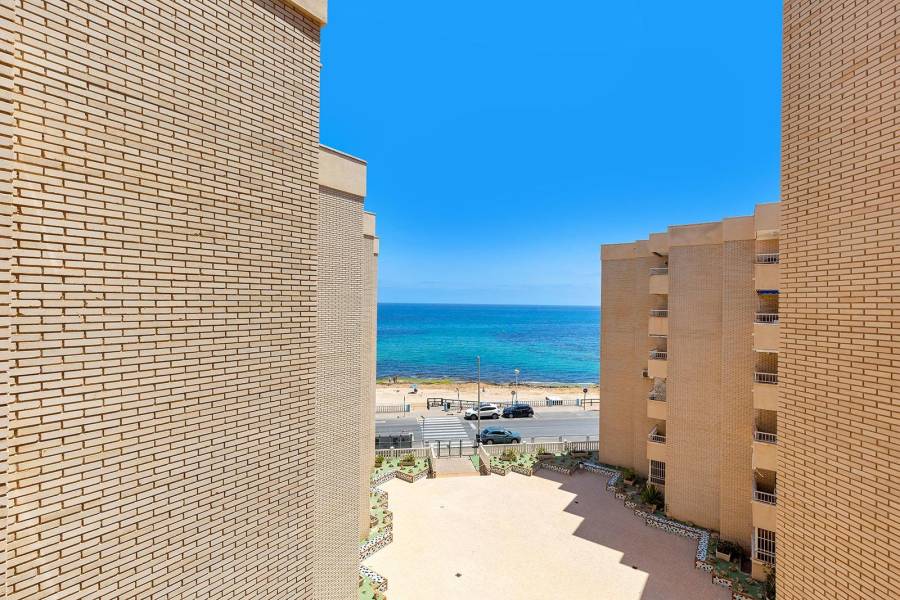 Venta - Apartamento - Playa de los locos - Torrevieja