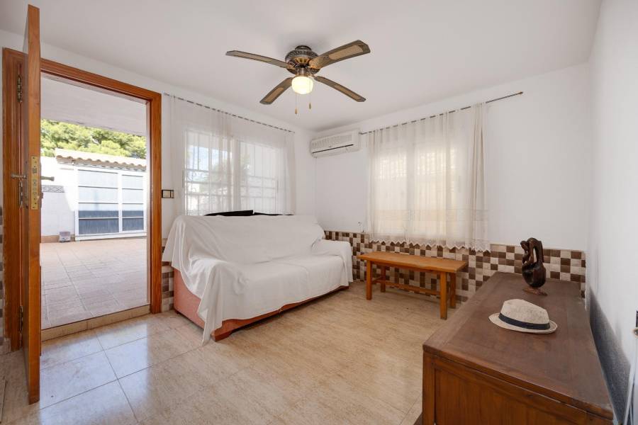 Venta - Chalet - Los balcones - Torrevieja