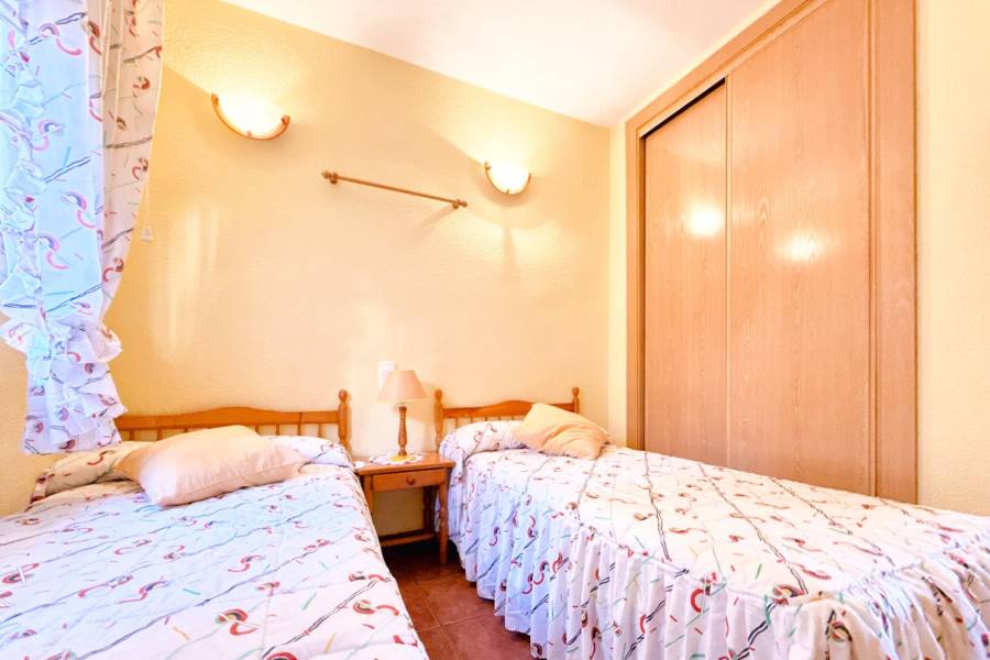 Sale - Bungalow Ground Floor - Los Europeos - Torrevieja