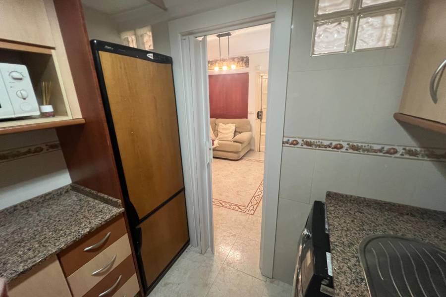 Vente - Bungalow Étage Bas - Nueva Torrevieja - Torrevieja