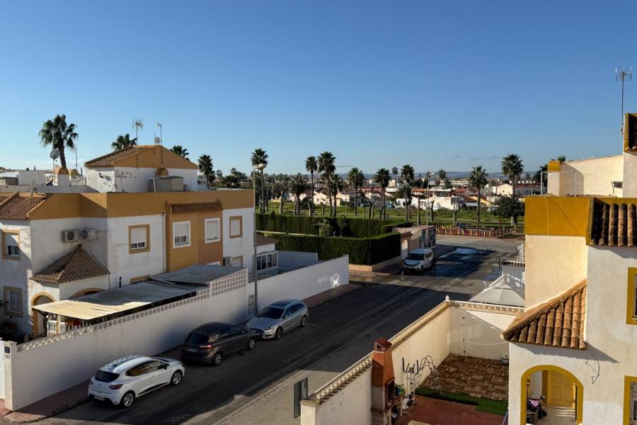 Sale - Terraced house - La Siesta - El Salado - Torreta - Torrevieja