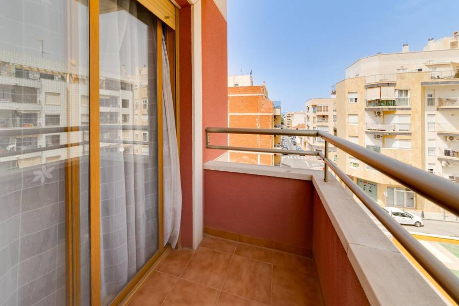 Sale - Apartment - Centro - Torrevieja