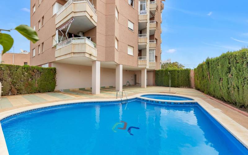 Piso - Venta - Nueva Torrevieja - Torrevieja