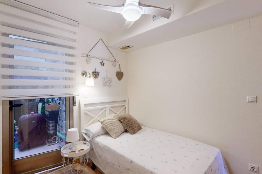 Venta - Apartamento - Playa de los locos - Torrevieja