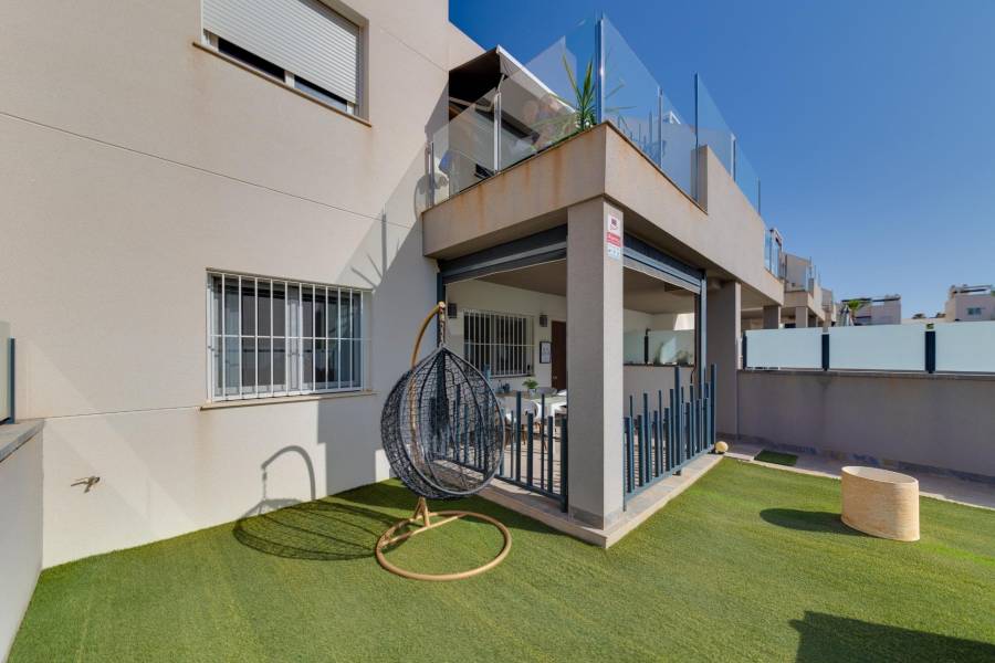 Sale - Bungalow - Sector 25 - Torrevieja