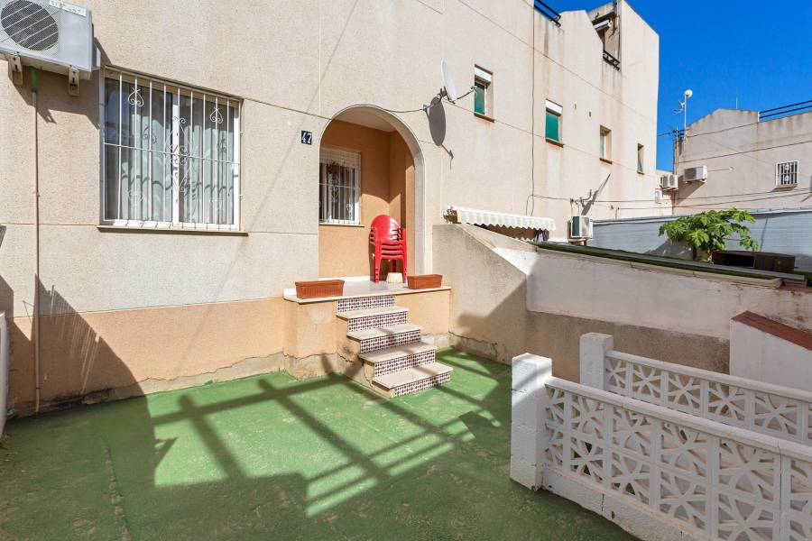 Sale - Bungalow Ground Floor - Lago jardin - Torrevieja