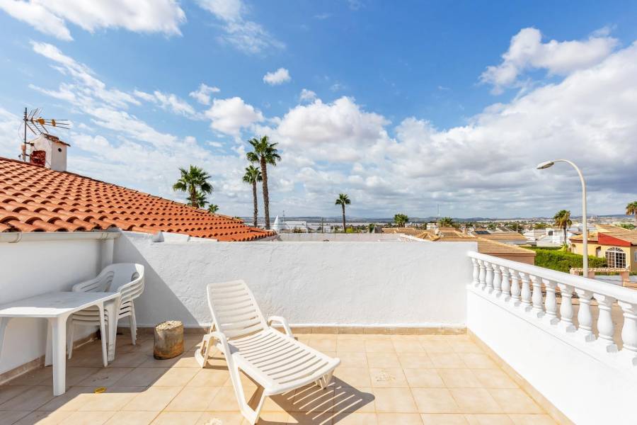 Sale - Bungalow - San luis - Torrevieja