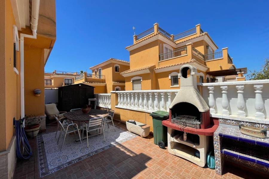 Sale - Terraced house - Sector 25 - Torrevieja