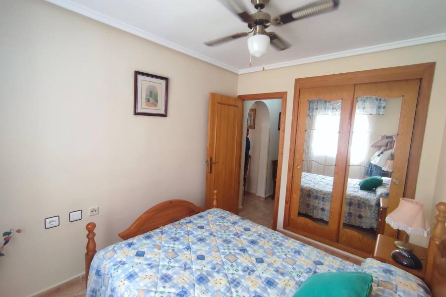 Vente - Bungalow Étage Bas - Torretas - Torrevieja