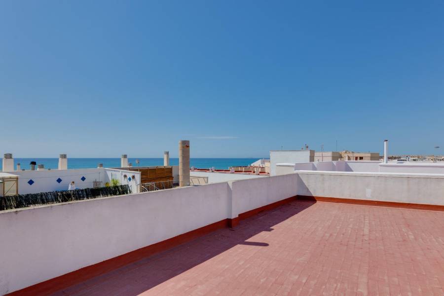 Sale - Apartment - Playa de los locos - Torrevieja