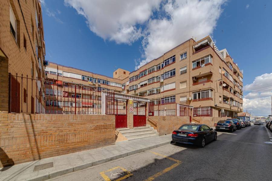 Sale - Apartment - Playa de los locos - Torrevieja