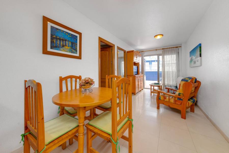 Venta - Apartamento - Playa de los locos - Torrevieja