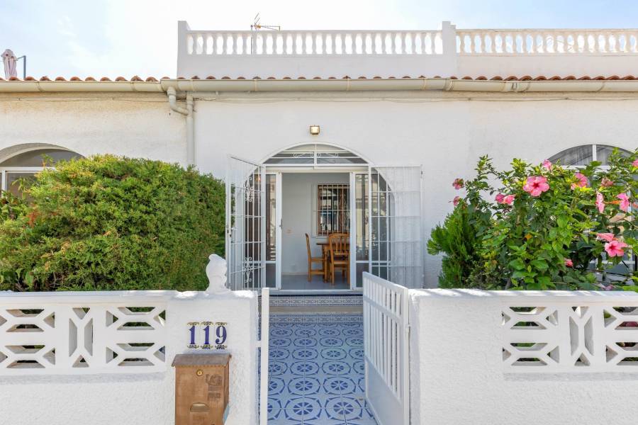 Venta - Bungalow - San luis - Torrevieja