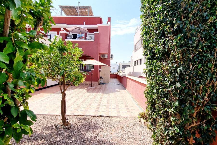 Vente - Bungalow Étage Bas - Los Altos - Orihuela Costa