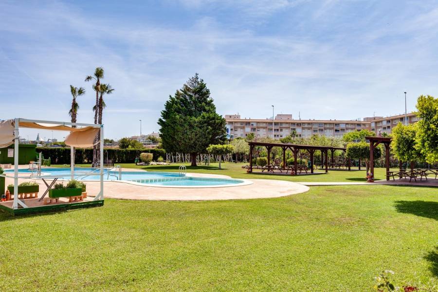 Venta - Bungalow Planta Alta - Centro - Torrevieja