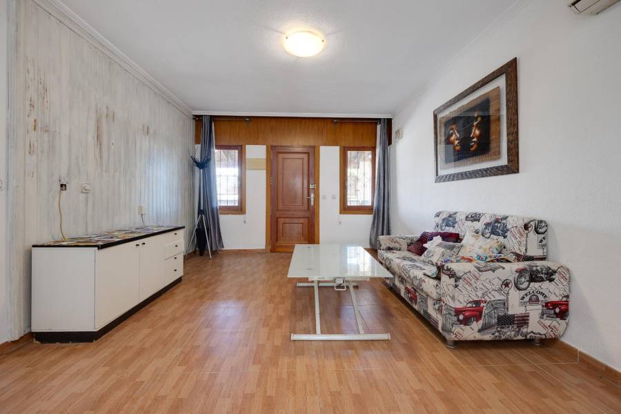 Venta - Chalet - Los balcones - Torrevieja