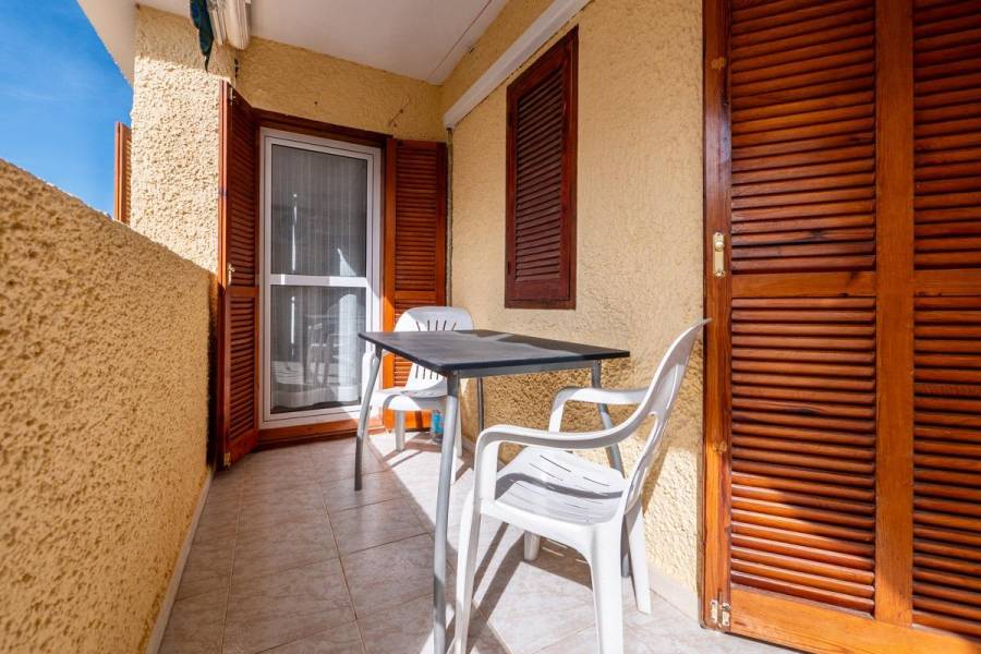 Venta - Apartamento - La Mata - Torrevieja