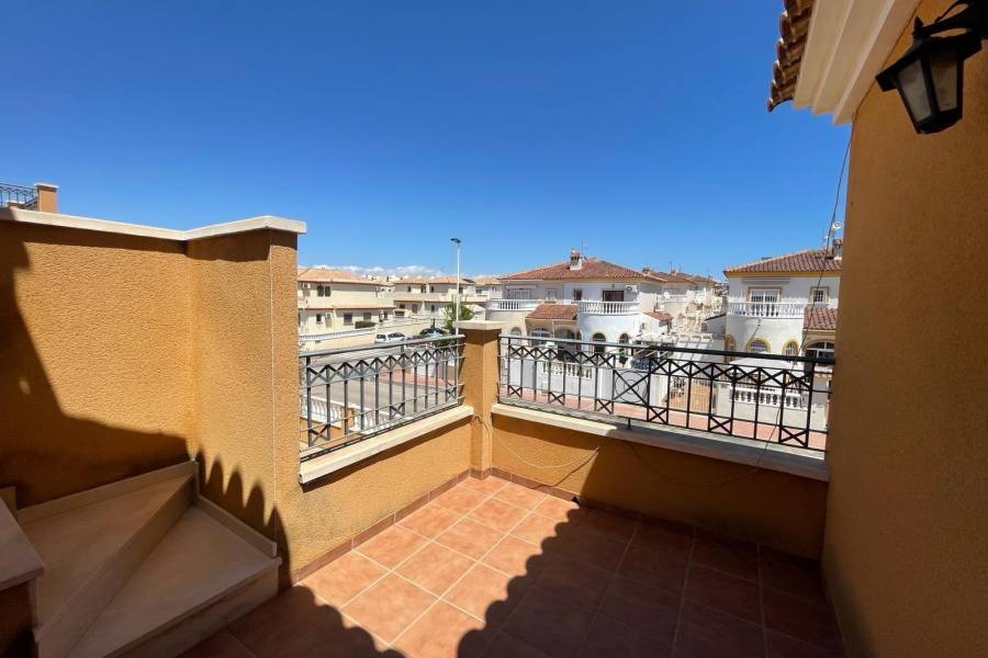 Sale - Terraced house - Sector 25 - Torrevieja