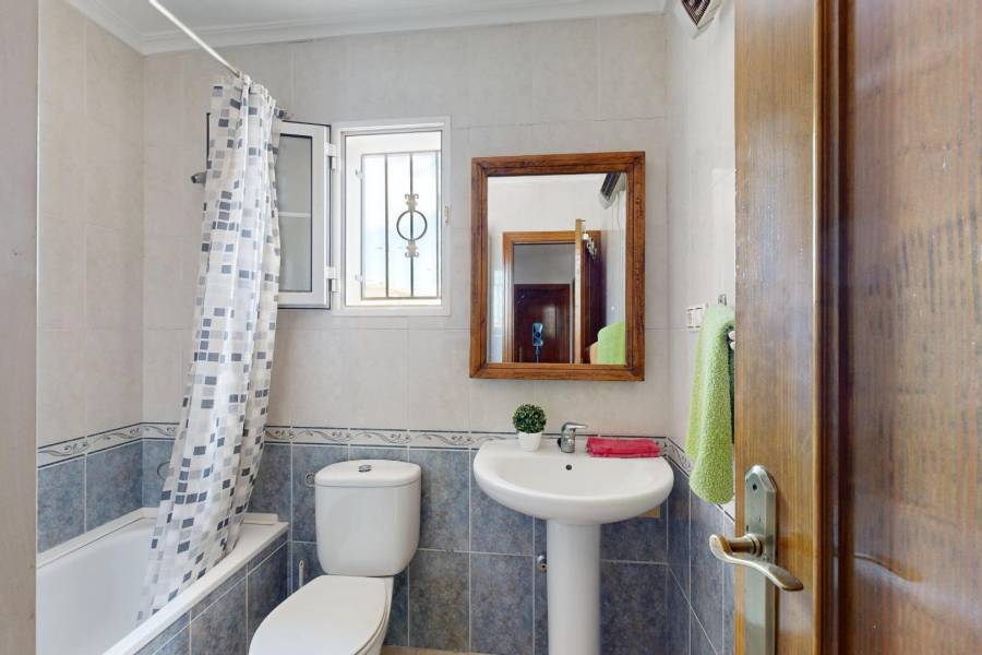 Vente - Maison individuelle - Aguas nuevas 1 - Torrevieja