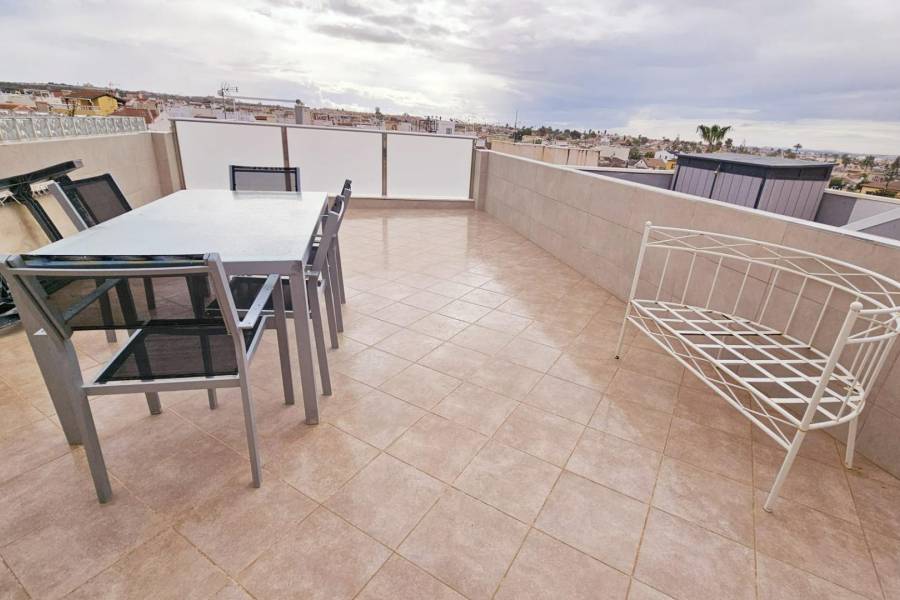 Venta - Casa Tipo Dúplex - La siesta - Torrevieja