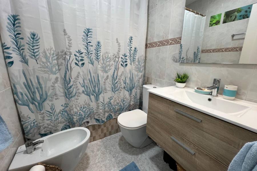 Venta - Chalet - Aguas Nuevas - Torrevieja