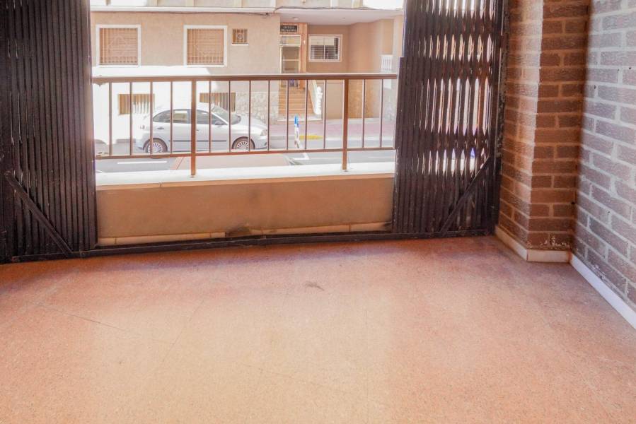 Venta - Apartamento - Playa de los locos - Torrevieja