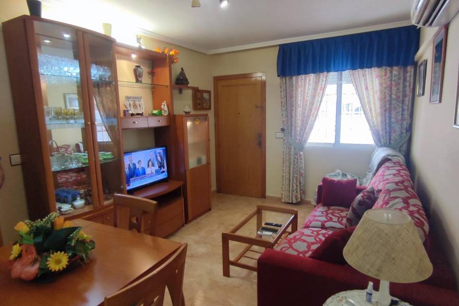 Vente - Bungalow Étage Bas - Torretas - Torrevieja