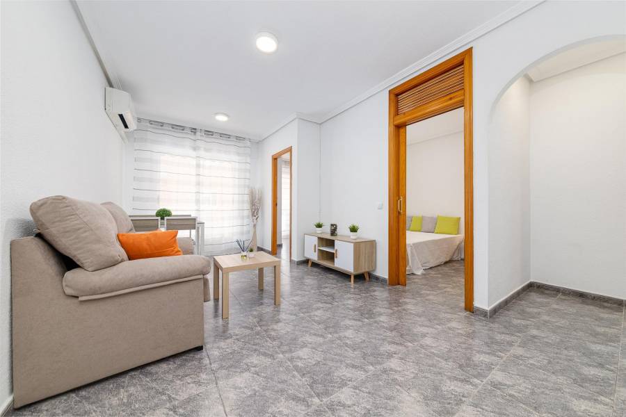 Apartamento - Venta - Playa del cura - Torrevieja