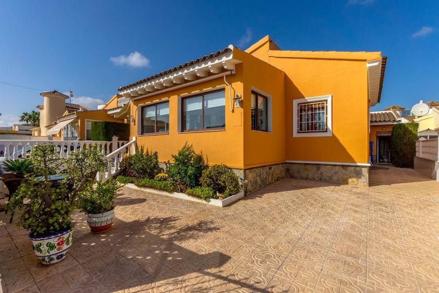 Vente - Maison individuelle - Punta Prima - Orihuela Costa