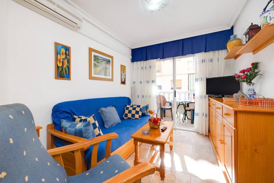 Sale - Apartment - Playa de los locos - Torrevieja