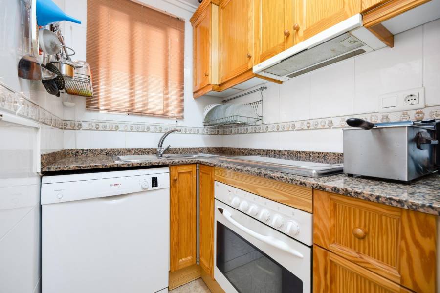 Sale - Apartment - Playa de los locos - Torrevieja