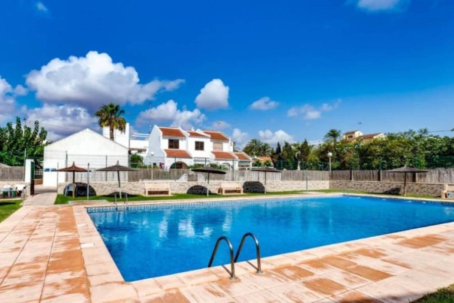 Venta - Bungalow Planta Baja - Calas blanca - Torrevieja