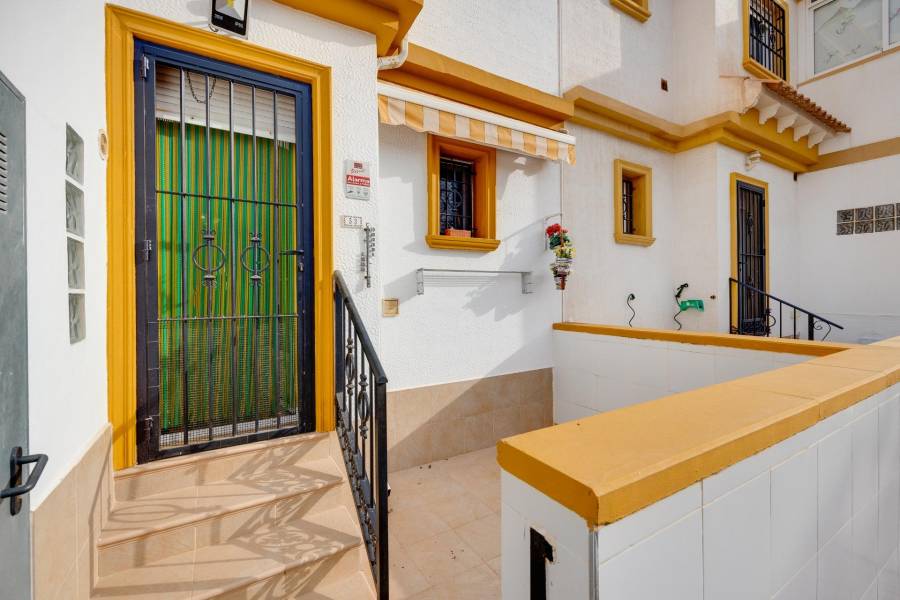 Sale - Terraced house - Aguas nuevas 2 - Torrevieja