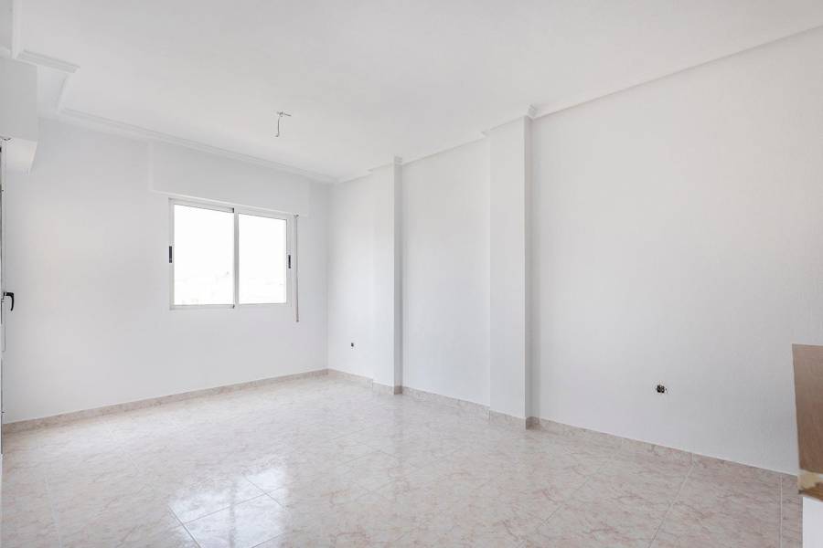 Venta - Apartamento - Estacion de autobuses - Torrevieja