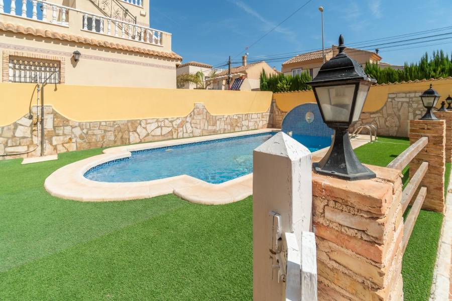 Vente - Villa - La Florida - Orihuela Costa