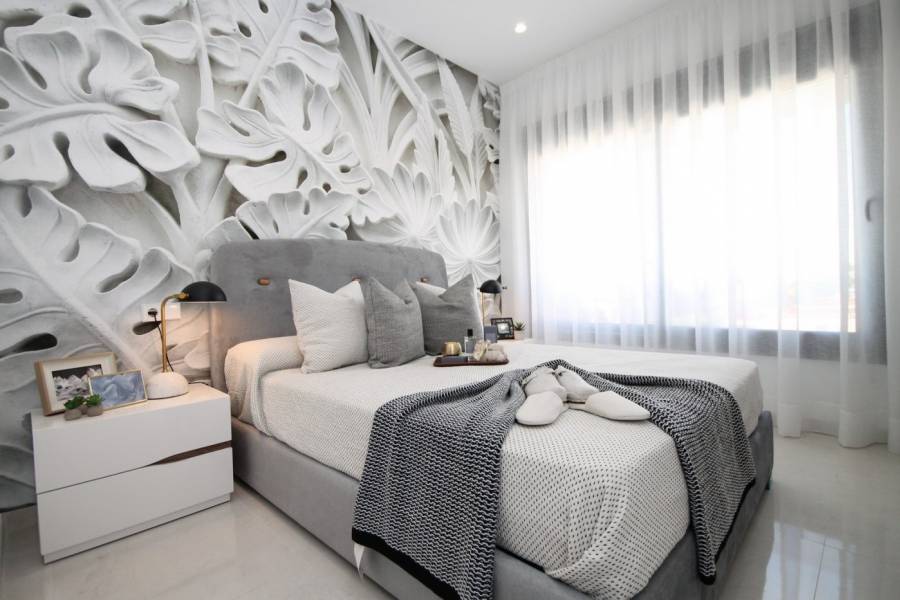 Sale - Villa - El chaparral - Torrevieja