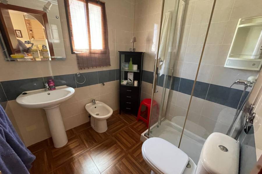 Venta - Bungalow - Aguas nuevas 1 - Torrevieja