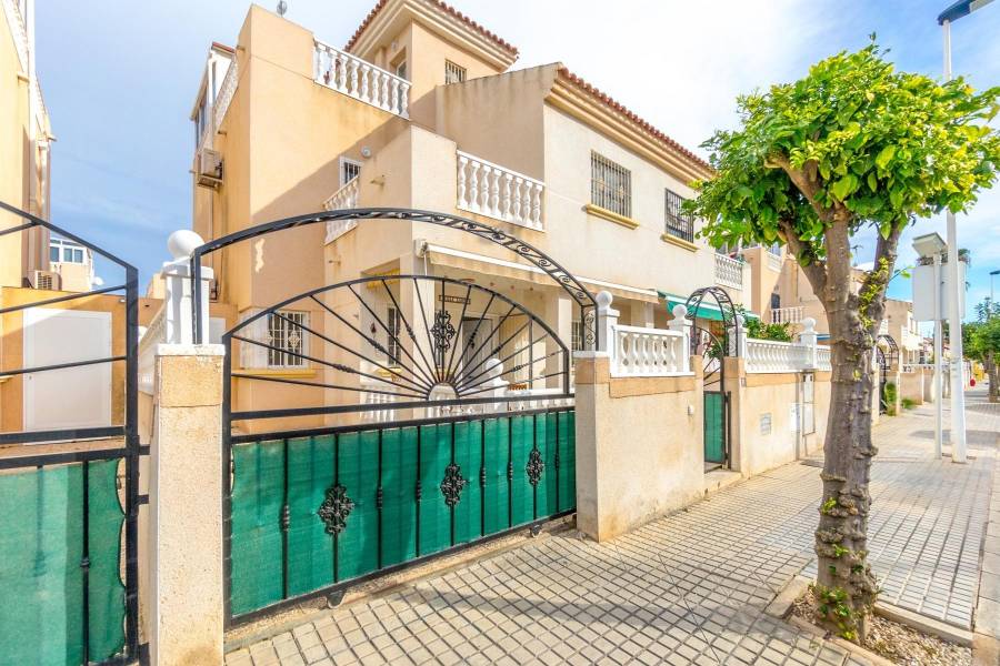 Sale - Terraced house - Torretas - Torrevieja