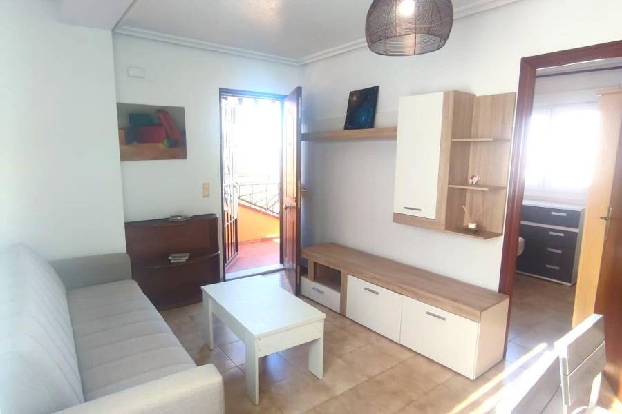 Sale - Bungalow Top Floor - Nueva Torrevieja - Torrevieja