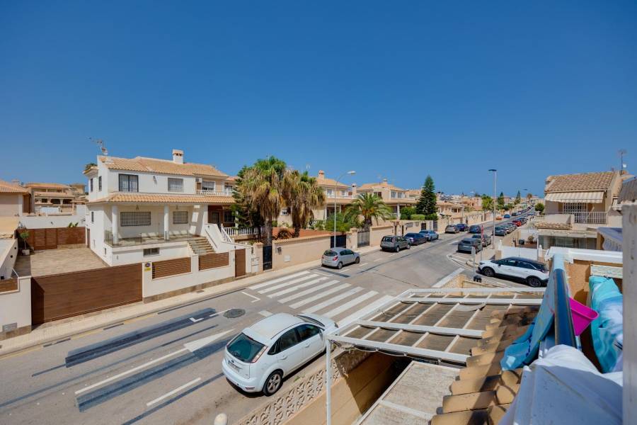 Vente - Bungalow Étage Haut - Aguas nuevas 1 - Torrevieja