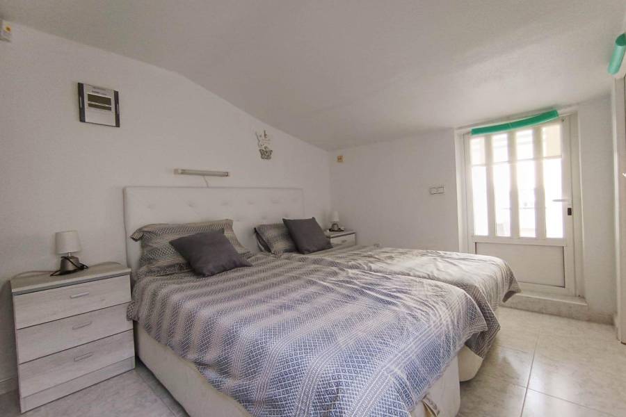 Sale - Bungalow - La Siesta - El Salado - Torreta - Torrevieja