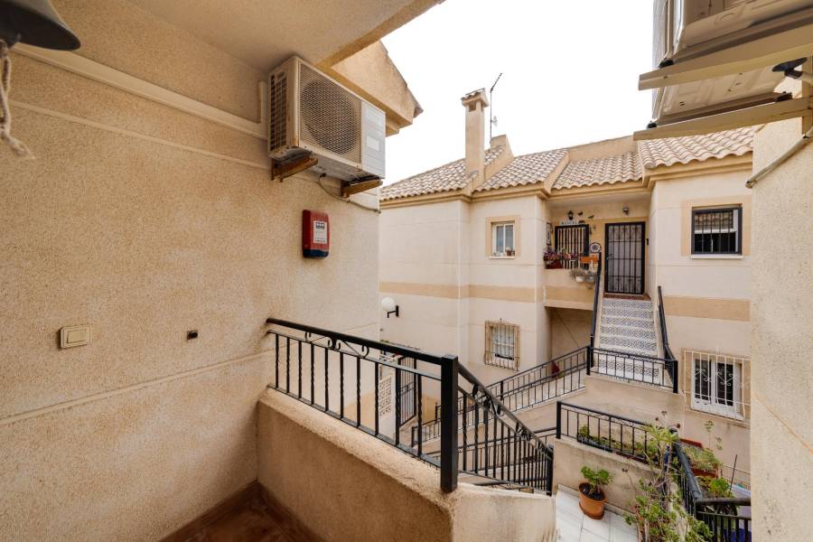 Vente - Bungalow Étage Haut - Aguas nuevas 2 - Torrevieja