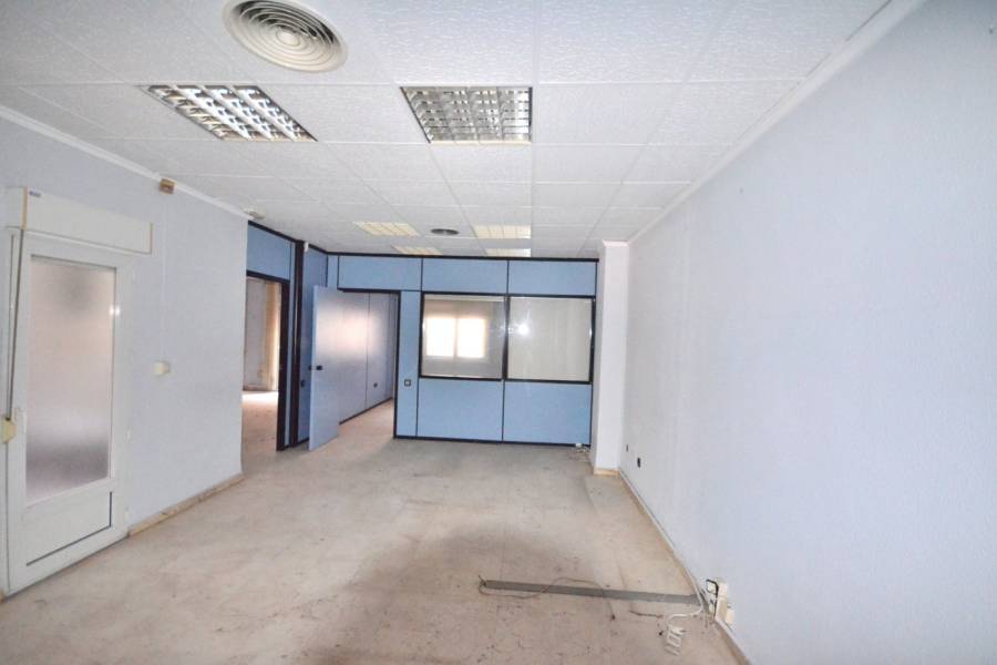 Venta - Local comercial - Centro - Torrevieja