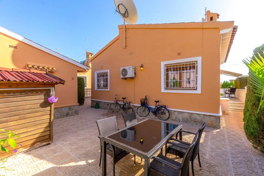 Sale - Single family house - Punta Prima - Orihuela Costa