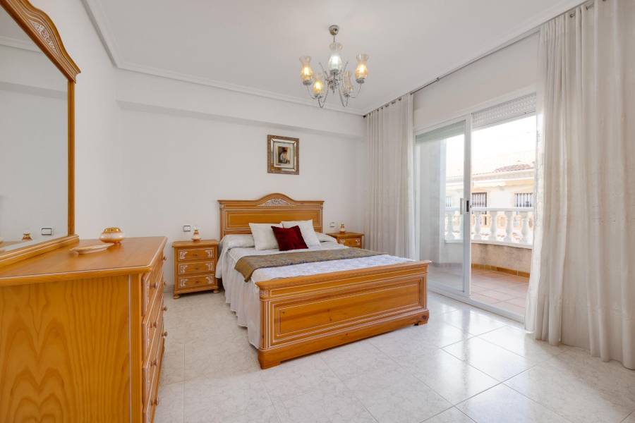 Vente - Maison mitoyenne - Paseo maritimo - Torrevieja