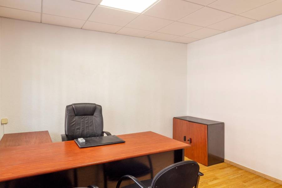 Rental - Business Premise - Zona Centro - Orihuela