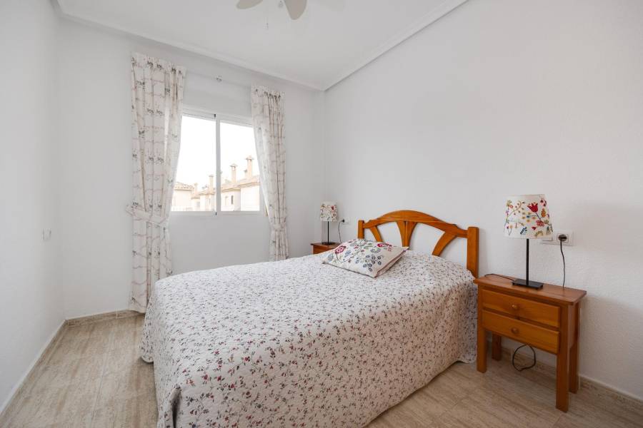 Vente - Bungalow Étage Haut - Aguas nuevas 2 - Torrevieja